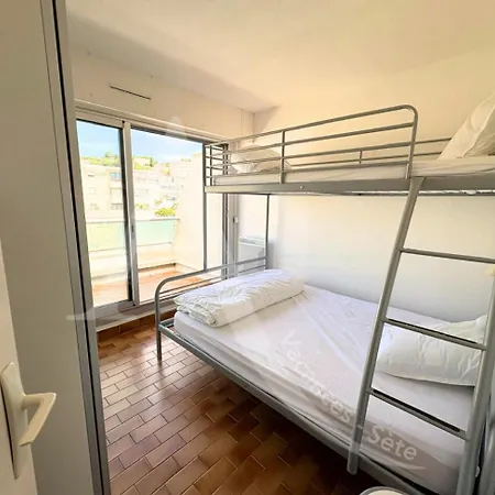 T3 Traversant Avec 2 Terrasses Et Parking - Vue Sur 1 Terrasse Apartmán